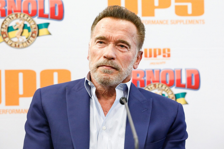 Arnold Schwarzenegger este alaturi de poporul ucrainean! Actorul a scris o postare emotionanta: „Stiu ca in razboi nimeni nu castiga” - FOTO Arnold Schwarzenegger este alaturi de poporul ucrainean! Actorul a scris o postare emotionanta: „Stiu ca in razboi nimeni nu castiga” - FOTO