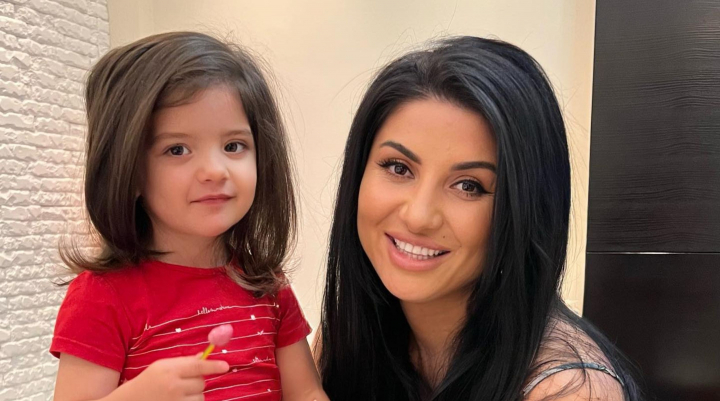 „Mustele cauta rani, iar albinele flori”. Svetlana Sainsus a vorbit despre gestionarea milionului strans pentru refugiati, critica din online, dar si cazul fetitei cu inima in rucsac - VIDEO „Mustele cauta rani, iar albinele flori”. Svetlana Sainsus a vorbit despre gestionarea milionului strans pentru refugiati, critica din online, dar si cazul fetitei cu inima in rucsac - VIDEO