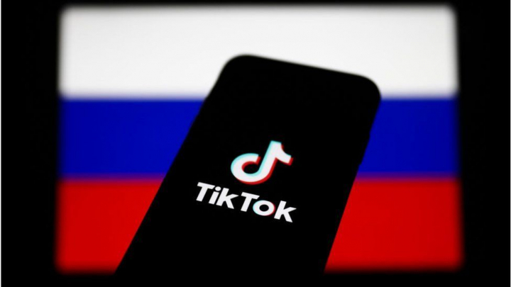 Platforma TikTok isi suspenda activitatea in Rusia. Bloggerii si creatorii de continut din Rusia nu vor mai putea posta - FOTO
Platforma TikTok isi suspenda activitatea in Rusia. Bloggerii si creatorii de continut din Rusia nu vor mai putea posta - FOTO