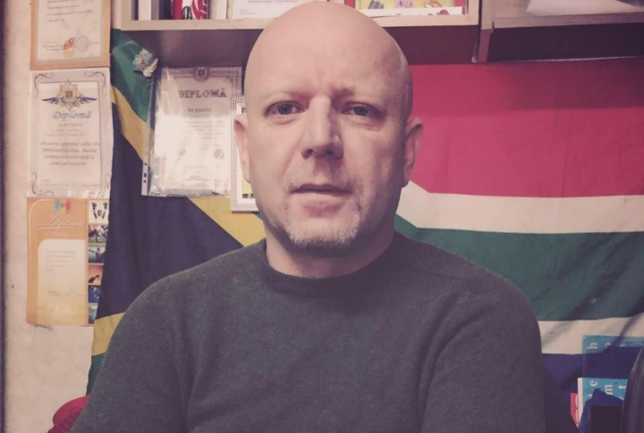 In prima zi de razboi, tatal lui s-a stins din viata! Cine este Mihai Dicusar care si-a pus la dispozitie casa pentru 10 refugiati din Ucraina: „Ii primesc pe toti cu sufletul deschis” - VIDEO In prima zi de razboi, tatal lui s-a stins din viata! Cine este Mihai Dicusar care si-a pus la dispozitie casa pentru 10 refugiati din Ucraina: „Ii primesc pe toti cu sufletul deschis” - VIDEO