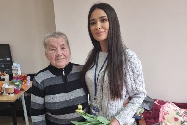 Intr-o viata - doua razboaie! Povestea unei femei din Ucraina, care a trait pe timpul celui de-al doilea razboi mondial, iar acum retraieste aceleasi momente: „Niciodata nu am facut diferenta dintre Ucraina si Rusia, credeam ca asta e aceeasi tara si acelasi popor” - VIDEO Intr-o viata - doua razboaie! Povestea unei femei din Ucraina, care a trait pe timpul celui de-al doilea razboi mondial, iar acum retraieste aceleasi momente: „Niciodata nu am facut diferenta dintre Ucraina si Rusia, credeam ca asta e aceeasi tara si acelasi popor” - VIDEO