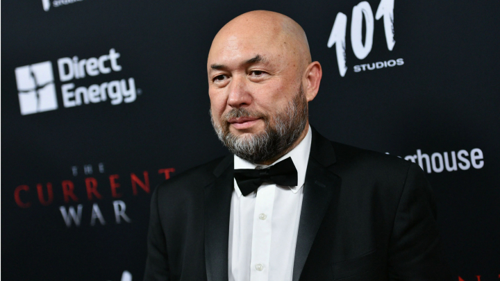 Regizorul Timur Bekmambetov urmeaza sa filmeze un film documentar despre razboiul ruso-urainean. Acesta a catalogat situatia de acolo - „Un dezastru grandios” Regizorul Timur Bekmambetov urmeaza sa filmeze un film documentar despre razboiul ruso-urainean. Acesta a catalogat situatia de acolo - „Un dezastru grandios”