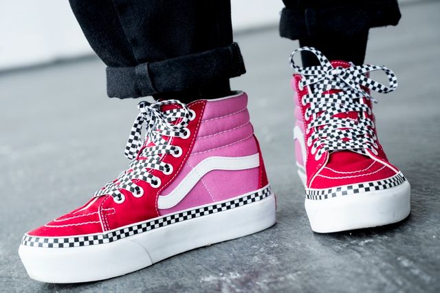 Magazinele Vans vor suspenda vanzarile in Rusia. Turcia a refuzat insa sa se alature sanctiunilor: „Pozitia noastra este clara”