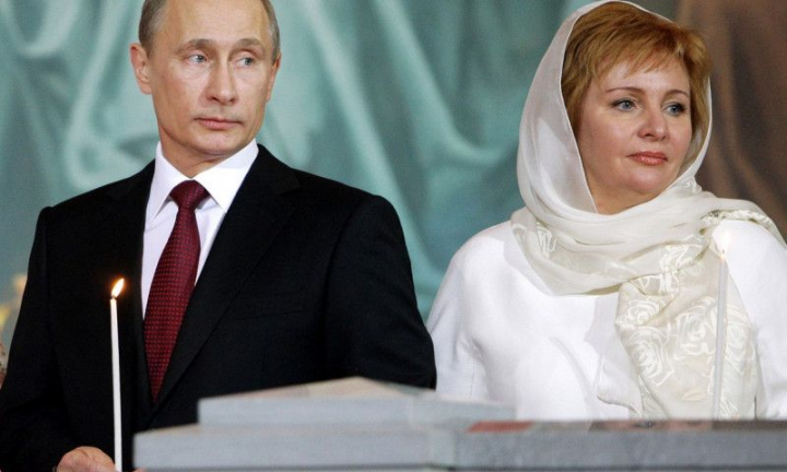 Imagini rare cu fetele lui Vladimir Putin, pe cand erau adolescente. Pozele au fost facute publice de un fost apropiat al presedintelui - FOTO Imagini rare cu fetele lui Vladimir Putin, pe cand erau adolescente. Pozele au fost facute publice de un fost apropiat al presedintelui - FOTO