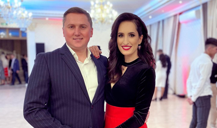 Isi sarbatoreste ziua de nastere de doua zile! Vezi ce cadou a primit interpreta Carolina Gorun la aniversarea sa, dar si cum se simte din cauza razboiului din Ucraina: „Nu de multe ori arat asta, dar...” - VIDEO Isi sarbatoreste ziua de nastere de doua zile! Vezi ce cadou a primit interpreta Carolina Gorun la aniversarea sa, dar si cum se simte din cauza razboiului din Ucraina: „Nu de multe ori arat asta, dar...” - VIDEO