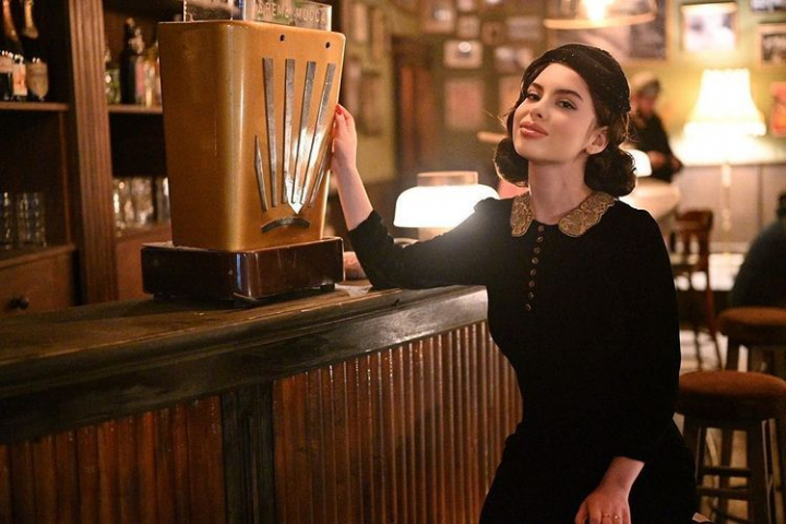 Fiica Loredanei Groza, de nerecunoscut in cele mai noi imagini. Fanii au comparat-o cu Sophia Loren: “Vai, cat este de frumoasa!” - FOTO
Fiica Loredanei Groza, de nerecunoscut in cele mai noi imagini. Fanii au comparat-o cu Sophia Loren: “Vai, cat este de frumoasa!” - FOTO