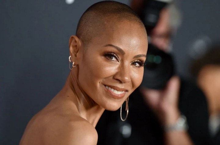 Jada Pinkett Smith - aparitie stralucitoare la Premiile Criticilor de Film. Vedeta a purtat pe cap un accesoriu in valoare de 46 de mii de dolari - FOTO Jada Pinkett Smith - aparitie stralucitoare la Premiile Criticilor de Film. Vedeta a purtat pe cap un accesoriu in valoare de 46 de mii de dolari - FOTO