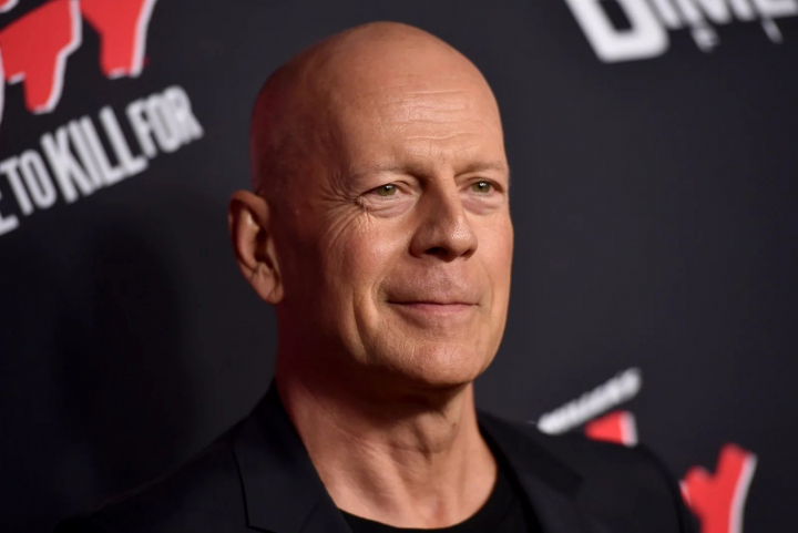 Bruce Willis sufera de dementa si planifica sa-si incheie cariera: „Este trist sa vezi ca o legenda ca Bruce Willis se stinge in fata ochilor tai”