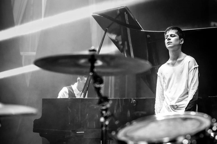 De doi ani nu mai este langa noi! Tatal lui Catalin Caragea a publicat o varianta noua a piesei „Fata urbana” cu un mesaj emotionant: „Poate incalc legea cu privire la dreptul de autor, dar pentru mine e mai important sa-i pastrez memoria” - VIDEO De doi ani nu mai este langa noi! Tatal lui Catalin Caragea a publicat o varianta noua a piesei „Fata urbana” cu un mesaj emotionant: „Poate incalc legea cu privire la dreptul de autor, dar pentru mine e mai important sa-i pastrez memoria” - VIDEO