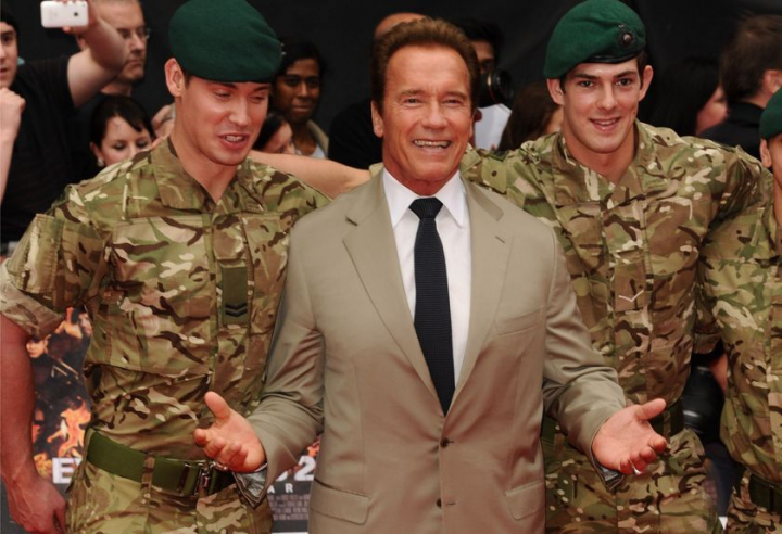 Schwarzenegger, superstar in Rusia. Putin urmareste doar 22 de persoane pe Twitter si fostul actor e una dintre ele - VIDEO Schwarzenegger, superstar in Rusia. Putin urmareste doar 22 de persoane pe Twitter si fostul actor e una dintre ele - VIDEO