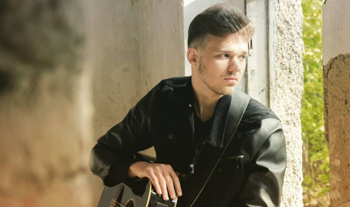 A facut un spectacol de zile mari la Romanii au Talent! Victor Granetki - a cantat cu o pasiune, pe care mai rar o putem vedea la muzicieni: „Am trait emotii diferite, experiente noi si am cunoscut multe persoane foarte talentate” - VIDEO