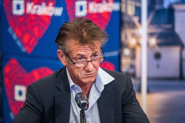 Sean Penn cere boicotarea Premiilor Oscar, daca nu i se va permite lui Volodimir Zelenski sa vorbeasca la Gala din aceasta noapte: „Ar fi oportun ca la Premiile Oscar sa i se dea ocazia presedintelui Zelenski sa intervina si sa se adreseze tuturor” Sean Penn cere boicotarea Premiilor Oscar, daca nu i se va permite lui Volodimir Zelenski sa vorbeasca la Gala din aceasta noapte: „Ar fi oportun ca la Premiile Oscar sa i se dea ocazia presedintelui Zelenski sa intervina si sa se adreseze tuturor”