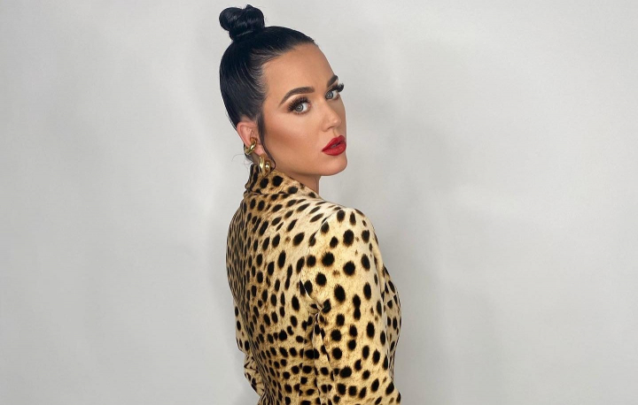 Momentul in care Katy Perry si-a rupt pantalonii in timp ce canta a devenit viral. Artista filma pentru emisiunea American Idol: „Concertul s-a incheiat” - VIDEO Momentul in care Katy Perry si-a rupt pantalonii in timp ce canta a devenit viral. Artista filma pentru emisiunea American Idol: „Concertul s-a incheiat” - VIDEO