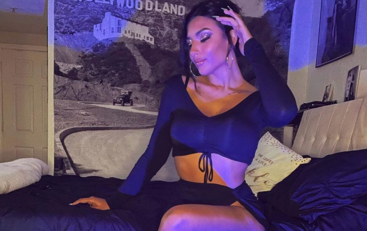 O tanara superba il provoaca pe Vladimir Putin la un meci de box O tanara superba il provoaca pe Vladimir Putin la un meci de box