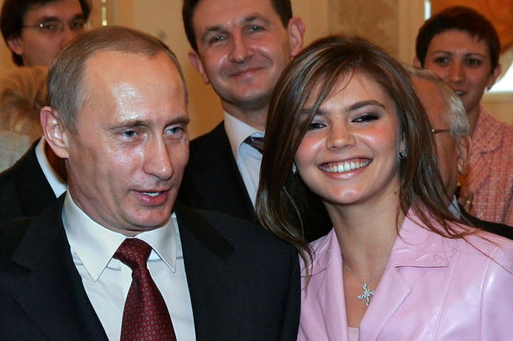 Ce spun autoritatile elvetiene despre locul in care se afla iubita lui Vladimir Putin, Alina Kabaeva Ce spun autoritatile elvetiene despre locul in care se afla iubita lui Vladimir Putin, Alina Kabaeva