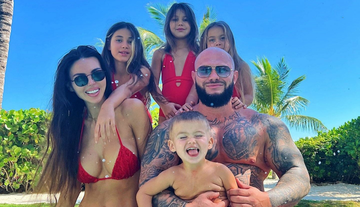 „Am plans cu totii!” Oxana Samoilova si-a ajutat bona sa se reintalneasca cu fiica ei: „Ea este din Ucraina si nu si-a vazut fetita de un an si jumatate” - FOTO „Am plans cu totii!” Oxana Samoilova si-a ajutat bona sa se reintalneasca cu fiica ei: „Ea este din Ucraina si nu si-a vazut fetita de un an si jumatate” - FOTO