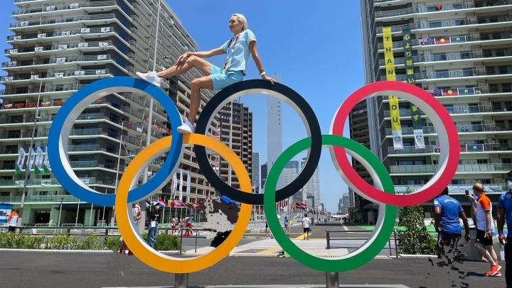 Fosta atleta Olga Saladukha a tinut un discurs dedicat oamenilor din Polonia care au ajutat si sprijinit ucrainenii: „Polonezii s-au dovedit adevaratii nostri frati. Impreuna vom castiga cu siguranta!” Fosta atleta Olga Saladukha a tinut un discurs dedicat oamenilor din Polonia care au ajutat si sprijinit ucrainenii: „Polonezii s-au dovedit adevaratii nostri frati. Impreuna vom castiga cu siguranta!”