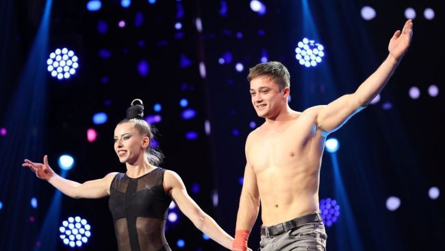 Anastasiia Khrebto si Alexandru Turcanu au oferit un spectacol acrobatic la inaltime la Romanii au Talent - VIDEO Anastasiia Khrebto si Alexandru Turcanu au oferit un spectacol acrobatic la inaltime la Romanii au Talent - VIDEO