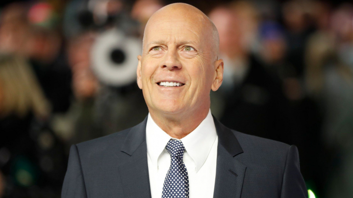 Bruce Willis a vandut proprietati de aproape 65 de milioane de dolari: „Se pregateste pentru acest moment de mult timp” Bruce Willis a vandut proprietati de aproape 65 de milioane de dolari: „Se pregateste pentru acest moment de mult timp”