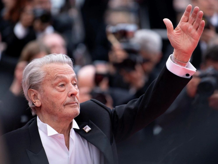 Alain Delon doreste sa apeleze la sinuciderea asistata! Cuvintele dureroase pe care i le-a spus fiului cel mare Alain Delon doreste sa apeleze la sinuciderea asistata! Cuvintele dureroase pe care i le-a spus fiului cel mare
