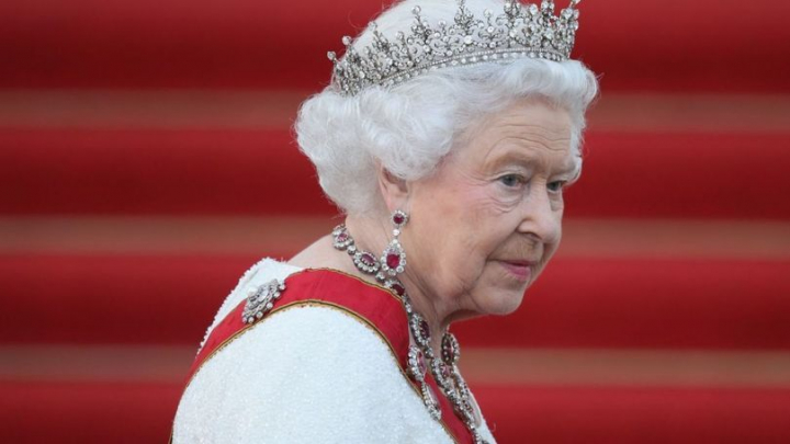 Povestea primei brose purtate de Regina Elisabeta a II-a ca monarh. Ce valoare are ea si cu ce ocazia trista a afisat-o prima data? - FOTO