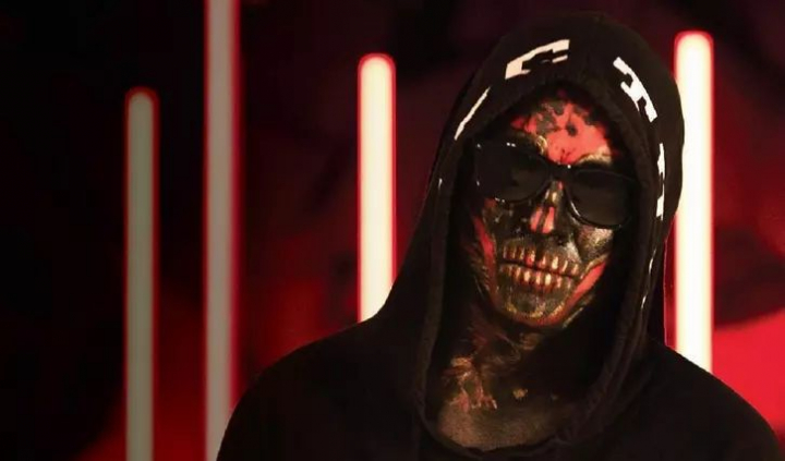 Carla’s Dreams a dezvaluit motivul pentru care apare mereu cu masca: „E un pret pe care il platesc”
Carla’s Dreams a dezvaluit motivul pentru care apare mereu cu masca: „E un pret pe care il platesc”