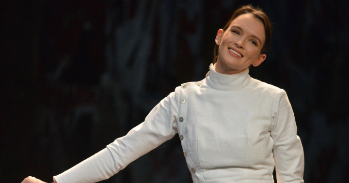 Fanii sunt dezamagiti! Paulina Andreeva a fost surprinsa la cina cu un fost politician rus intr-un restaurant din Istanbul - FOTO