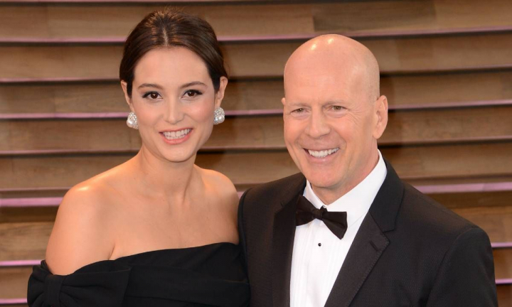 Terapie prin natura. Bruce Willis arata fericit si in forma la o iesire in aer liber cu sotia sa, dupa ce a anuntat ca are afazie - FOTO