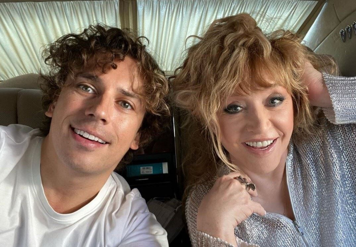 Detalii despre vila in care locuiesc Alla Pugacheva si Maxim Galkin dupa ce s-au stabilit cu traiul in Israel! Cat costa inchirierea locuintei Detalii despre vila in care locuiesc Alla Pugacheva si Maxim Galkin dupa ce s-au stabilit cu traiul in Israel! Cat costa inchirierea locuintei