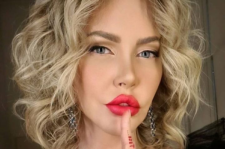 Prezentatoarea TV Masha Malinovskaya - critica dura la adresa persoanelor publice care parasesc Rusia. Ce a marturisit aceasta: „Nu sunt doar tradatori ai patriei, sunt dusmani ai poporului!” - FOTO