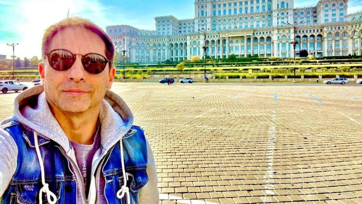 Imaginea pe care Dan Negru ar trimite-o lui Putin, Zelenski si Biden: „Peste mii de ani, omenirea o sa se uite cu mila la istoria noastra, a primitivilor, care ne omoram pentru o granita” - FOTO