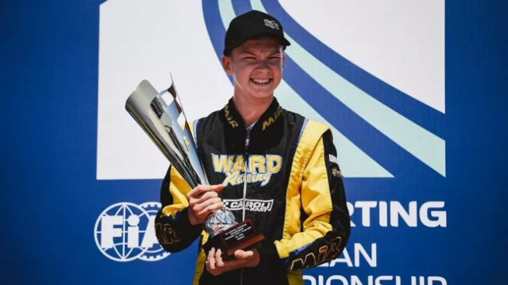 A venit „nota de plata” pentru pilotul rus care a facut salutul nazist si a inceput sa rada pe podiumul Campionatului European de Karting. Ce a spus tanarul in apararea sa: „Stiu ca sunt vinovat, stiu ca am fost prost si sunt gata sa fiu pedepsit” - VIDEO A venit „nota de plata” pentru pilotul rus care a facut salutul nazist si a inceput sa rada pe podiumul Campionatului European de Karting. Ce a spus tanarul in apararea sa: „Stiu ca sunt vinovat, stiu ca am fost prost si sunt gata sa fiu pedepsit” - VIDEO