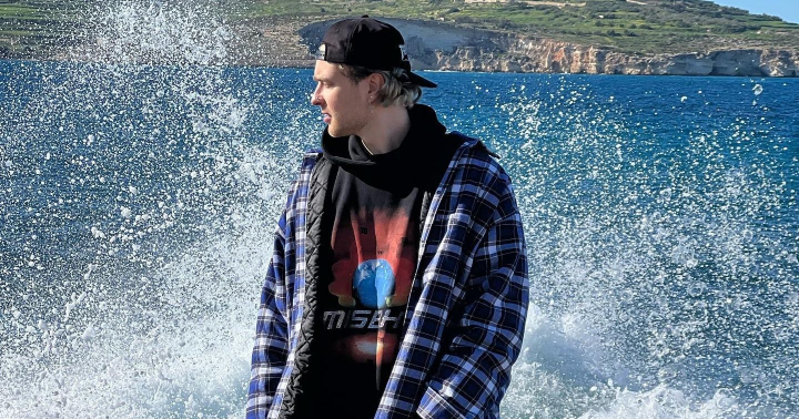 Egor Kreed - noi detalii despre viata sa din Dubai: „Deja de doua saptamani nu mai am atacuri de panica! Un nou record” Egor Kreed - noi detalii despre viata sa din Dubai: „Deja de doua saptamani nu mai am atacuri de panica! Un nou record”