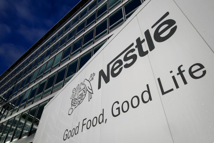 Angajatii „Nestle” din Ucraina si Polonia parasesc compania din cauza deciziei acesteia de a ramane pe piata rusa: „Fiecare rubla care ajunge in bugetul de stat il ajuta pe rusi sa-si aprovizioneze armata” Angajatii „Nestle” din Ucraina si Polonia parasesc compania din cauza deciziei acesteia de a ramane pe piata rusa: „Fiecare rubla care ajunge in bugetul de stat il ajuta pe rusi sa-si aprovizioneze armata”