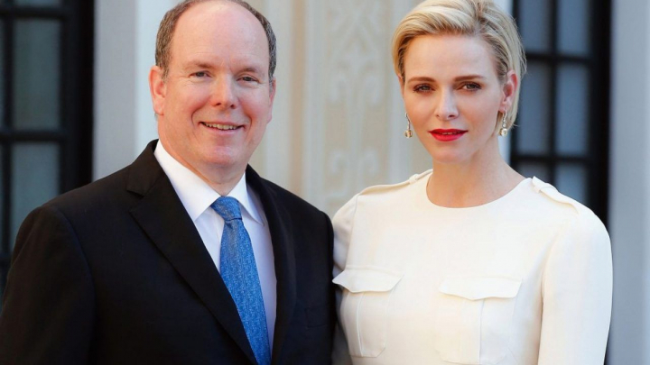 Dupa luni de absenta si izolare, Printesa Charlene de Monaco apare alaturi de familia sa, sarbatorind Pastele catolic - FOTO Dupa luni de absenta si izolare, Printesa Charlene de Monaco apare alaturi de familia sa, sarbatorind Pastele catolic - FOTO