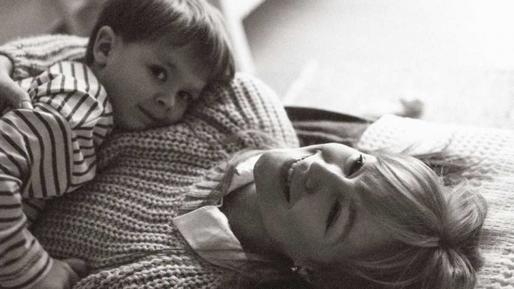 Interpreta Svetlana Tarabarova a distribuit un dialog cutremurator cu fiul ei de doar trei ani: „Mama, e doar o bomba...” Interpreta Svetlana Tarabarova a distribuit un dialog cutremurator cu fiul ei de doar trei ani: „Mama, e doar o bomba...”