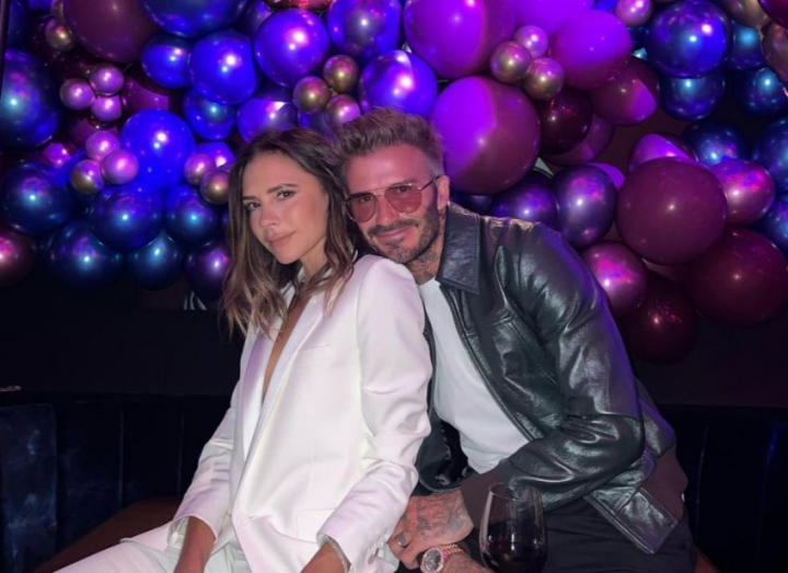 La 48 de ani petrece ca la 28! Victoria Beckham si-a sarbatorit ziua de nastere la Miami, dupa nunta fiului sau, Brooklyn La 48 de ani petrece ca la 28! Victoria Beckham si-a sarbatorit ziua de nastere la Miami, dupa nunta fiului sau, Brooklyn