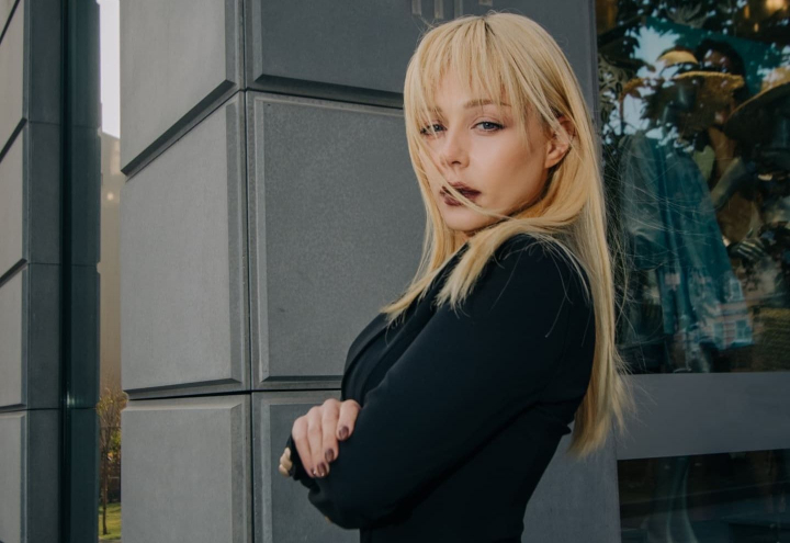 Te iau fiorii! Tina Karol a cantat imnul Ucrainei la Venetia: „Vocea artei este auzita pretutindeni” - VIDEO Te iau fiorii! Tina Karol a cantat imnul Ucrainei la Venetia: „Vocea artei este auzita pretutindeni” - VIDEO