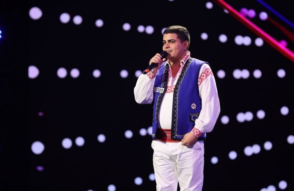 Elvis Constantin Asan, tanarul plin de optimism care ne-a oferit o adevarata lectie de viata la Romanii au Talent - VIDEO Elvis Constantin Asan, tanarul plin de optimism care ne-a oferit o adevarata lectie de viata la Romanii au Talent - VIDEO