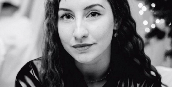 O jurnalista din Odesa si fiica ei de trei luni au murit, in timpul atacului cu rachete. Ce spune sotul femeii O jurnalista din Odesa si fiica ei de trei luni au murit, in timpul atacului cu rachete. Ce spune sotul femeii