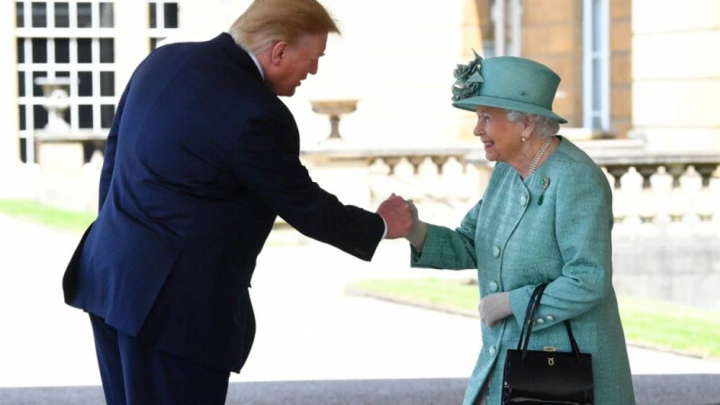 Donald Trump loveste dur Casa Regala a Marii Britanii! Ce a putut sa spuna despre Regina Elisabeta - VIDEO