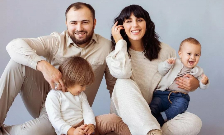 Jamala si-a felicitat sotul cu aniversarea nuntii lor intr-un videoclip emotionant: „De doua luni nu mai suntem alaturi...” - VIDEO Jamala si-a felicitat sotul cu aniversarea nuntii lor intr-un videoclip emotionant: „De doua luni nu mai suntem alaturi...” - VIDEO