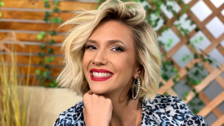 Primele imagini cu chipul lui Adrian, fiul cel mic al Adelei Popescu - FOTO Primele imagini cu chipul lui Adrian, fiul cel mic al Adelei Popescu - FOTO