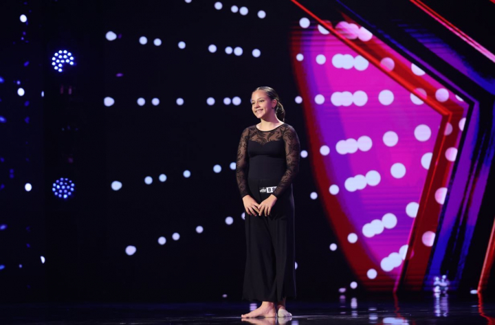 Bianca Mandescu, dans contemporan spectaculos cu un mesaj puternic la Romanii au Talent - VIDEO Bianca Mandescu, dans contemporan spectaculos cu un mesaj puternic la Romanii au Talent - VIDEO