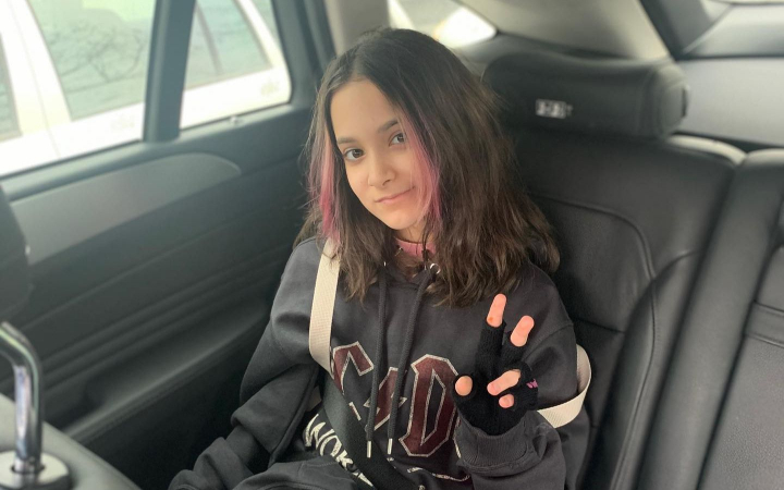 Juratii de la Romanii au Talent au avut un singur cuvant pentru interpretarea Evei Nicolescu: „Uluitor!" - VIDEO Juratii de la Romanii au Talent au avut un singur cuvant pentru interpretarea Evei Nicolescu: „Uluitor!" - VIDEO