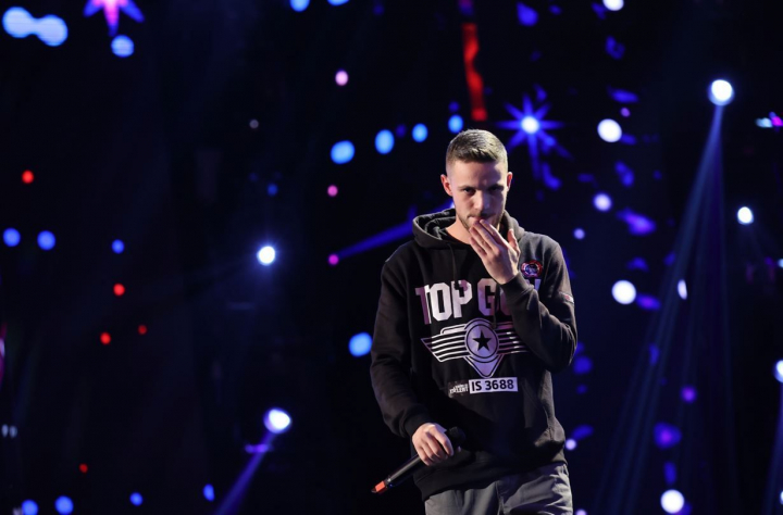 Razvan Barsan e maestru la rime si a venit pe scena de la Romanii au Talent cu o compozitie proprie - VIDEO