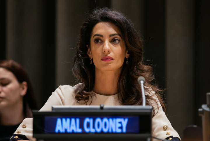 Amal Clooney a catalogat dur situatia din Ucraina: „E un abator in inima Europei. Razboiul agresiv e revoltator” Amal Clooney a catalogat dur situatia din Ucraina: „E un abator in inima Europei. Razboiul agresiv e revoltator”