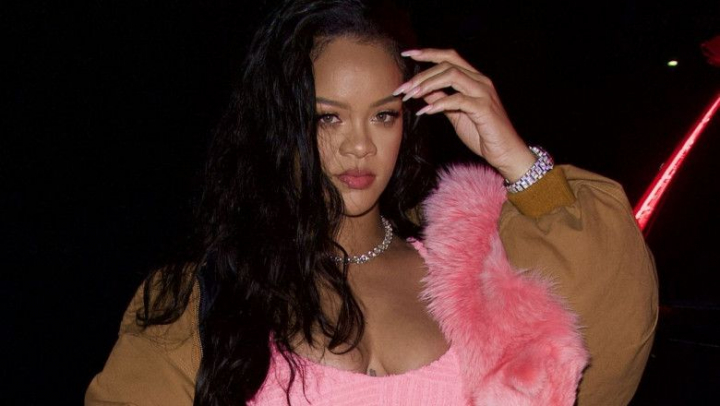 A lipsit de la Met Gala 2022, dar a fost omagiata in stil grandios. Rihanna, flatata de statuia adusa la Muzeul Metropolitan de Arta - VIDEO A lipsit de la Met Gala 2022, dar a fost omagiata in stil grandios. Rihanna, flatata de statuia adusa la Muzeul Metropolitan de Arta - VIDEO