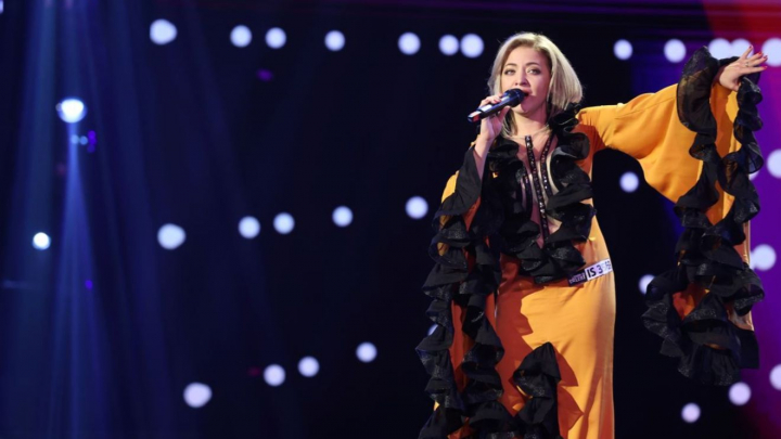 Moldoveanca Elena Demirdjean, aplaudata in picioare de toti juratii, la Romanii au talent: „Sa-i dam Cezarului ce-i al Cezarului!”. Vezi momentul in care interpreta a facut senzatie pe scena - VIDEO Moldoveanca Elena Demirdjean, aplaudata in picioare de toti juratii, la Romanii au talent: „Sa-i dam Cezarului ce-i al Cezarului!”. Vezi momentul in care interpreta a facut senzatie pe scena - VIDEO