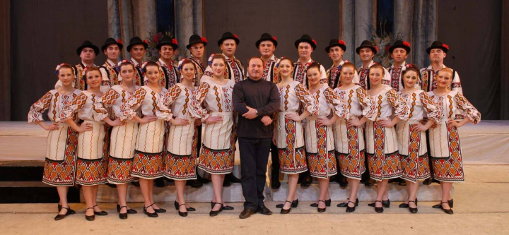 La 65 de ani, Ansamblul de Muzica si Dans Popular „Martisor” pregateste pentru noi ceva deosebit de frumos. Vezi cum au loc repetitiile: „Este foarte greu sa cresti un artist” - VIDEO La 65 de ani, Ansamblul de Muzica si Dans Popular „Martisor” pregateste pentru noi ceva deosebit de frumos. Vezi cum au loc repetitiile: „Este foarte greu sa cresti un artist” - VIDEO